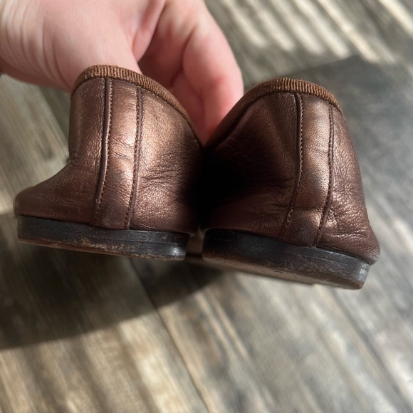 BRONZE CHANEL BALLET FLATS- SIZE 9 - Picture 4 of 5